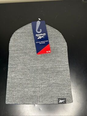 Reebok Reversible Slouchy Waffle Knit Beanie in Charcoal Gray